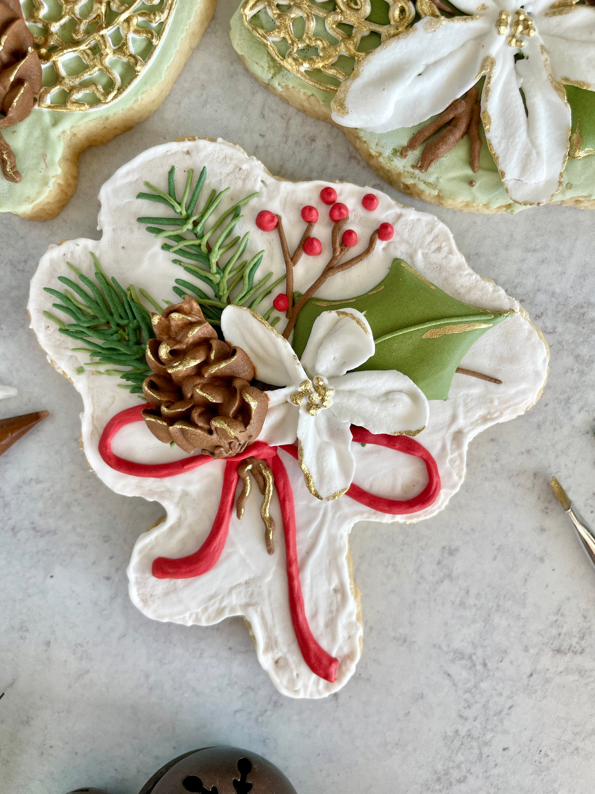 Lolly&#39;s Home Kitchen Holiday Florals Cookie Cutter Set