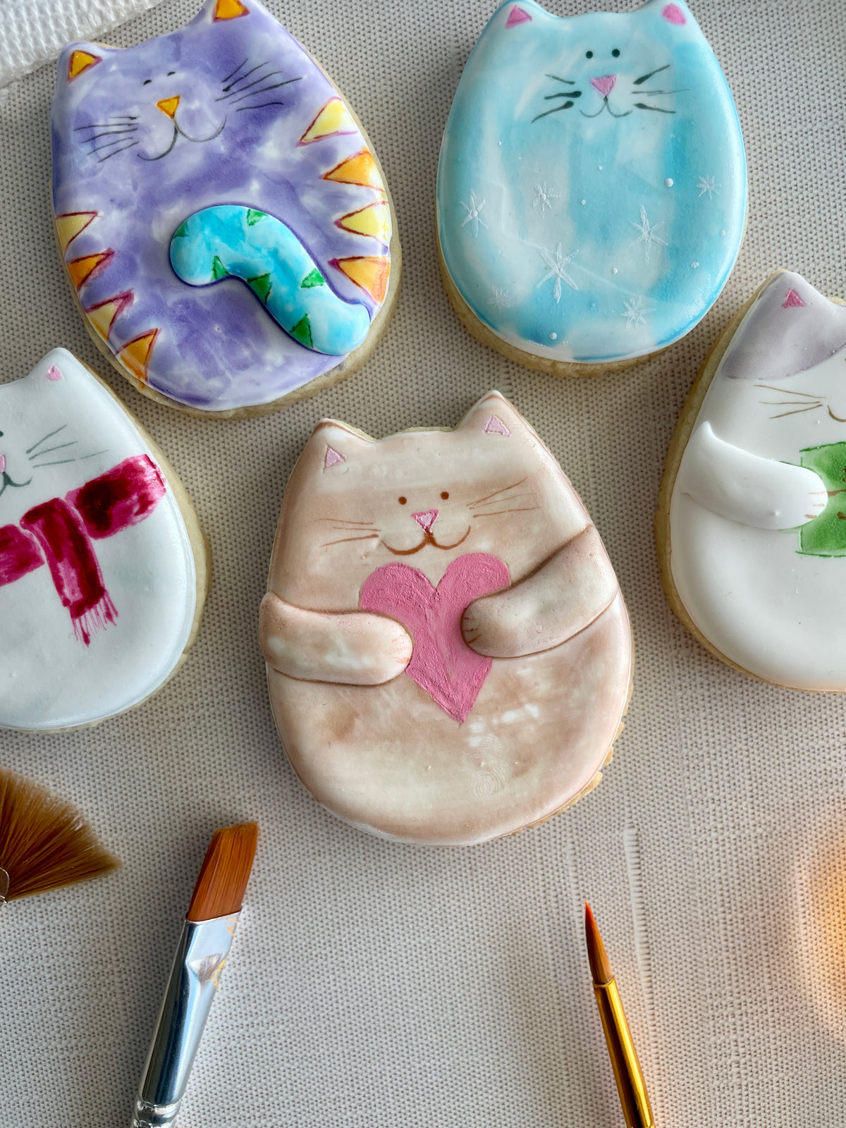 Lolly&#39;s Home Kitchen Watercolor Kitty Cats Cookie Cutter Set