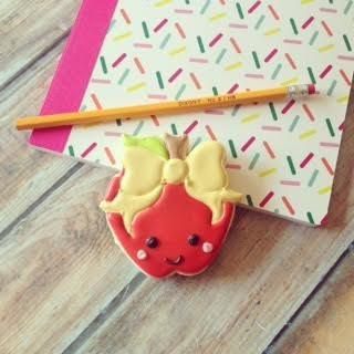 Apple with Bow Cookie Cutter - Sweetleigh 