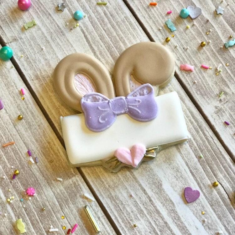 Bunny Ears Plaque Cookie Cutter - Sweetleigh 