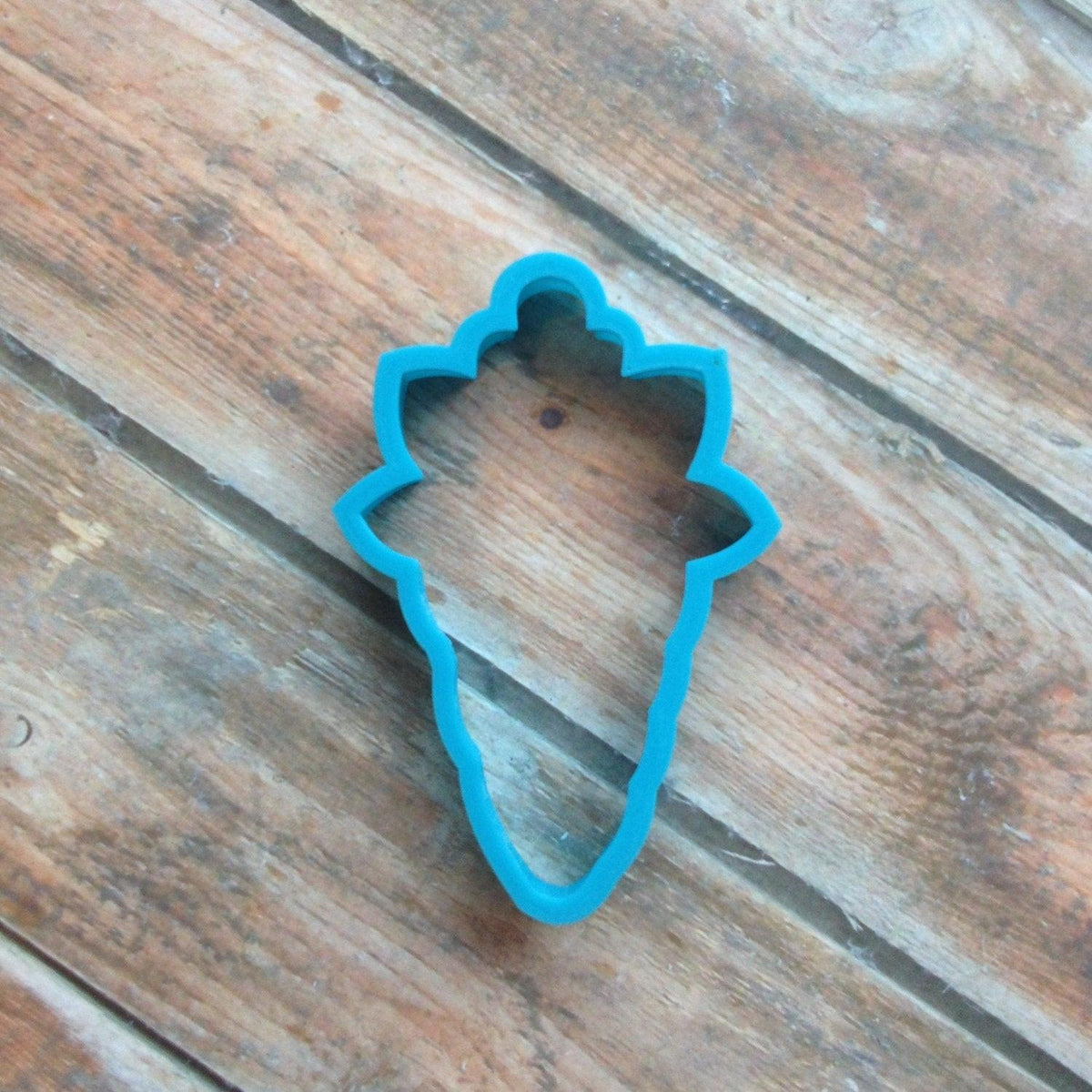 Carrot with Bow Cookie Cutter - Sweetleigh 
