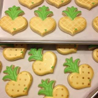Chubby Pineapple Cookie Cutter - Sweetleigh 