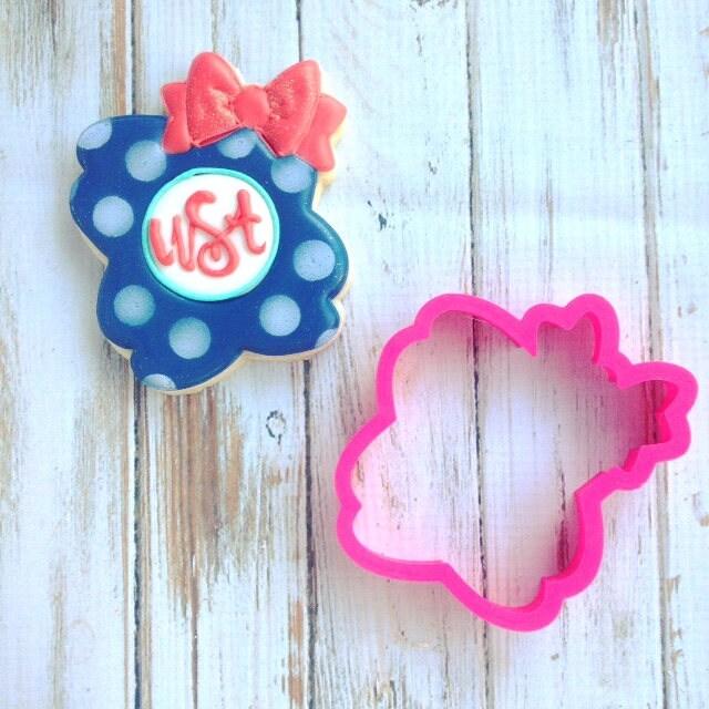 Cupcake Plaque Cookie Cutter - Sweetleigh 