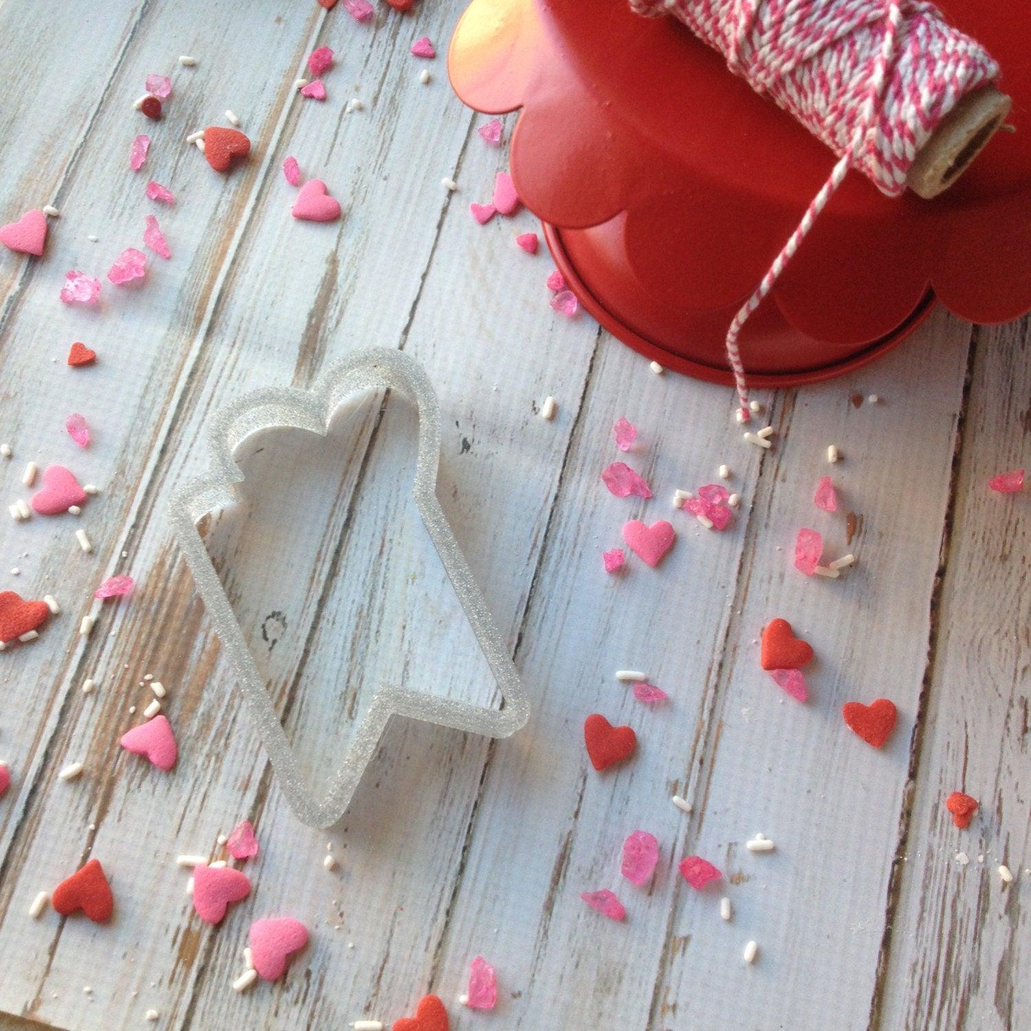 Heart Flag Cookie Cutter - Sweetleigh 