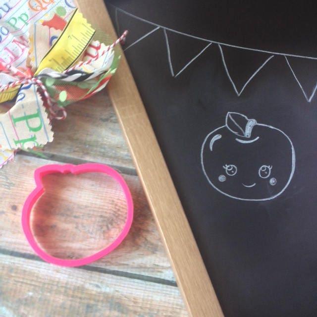 Kawaii Apple Cookie Cutter - Sweetleigh 
