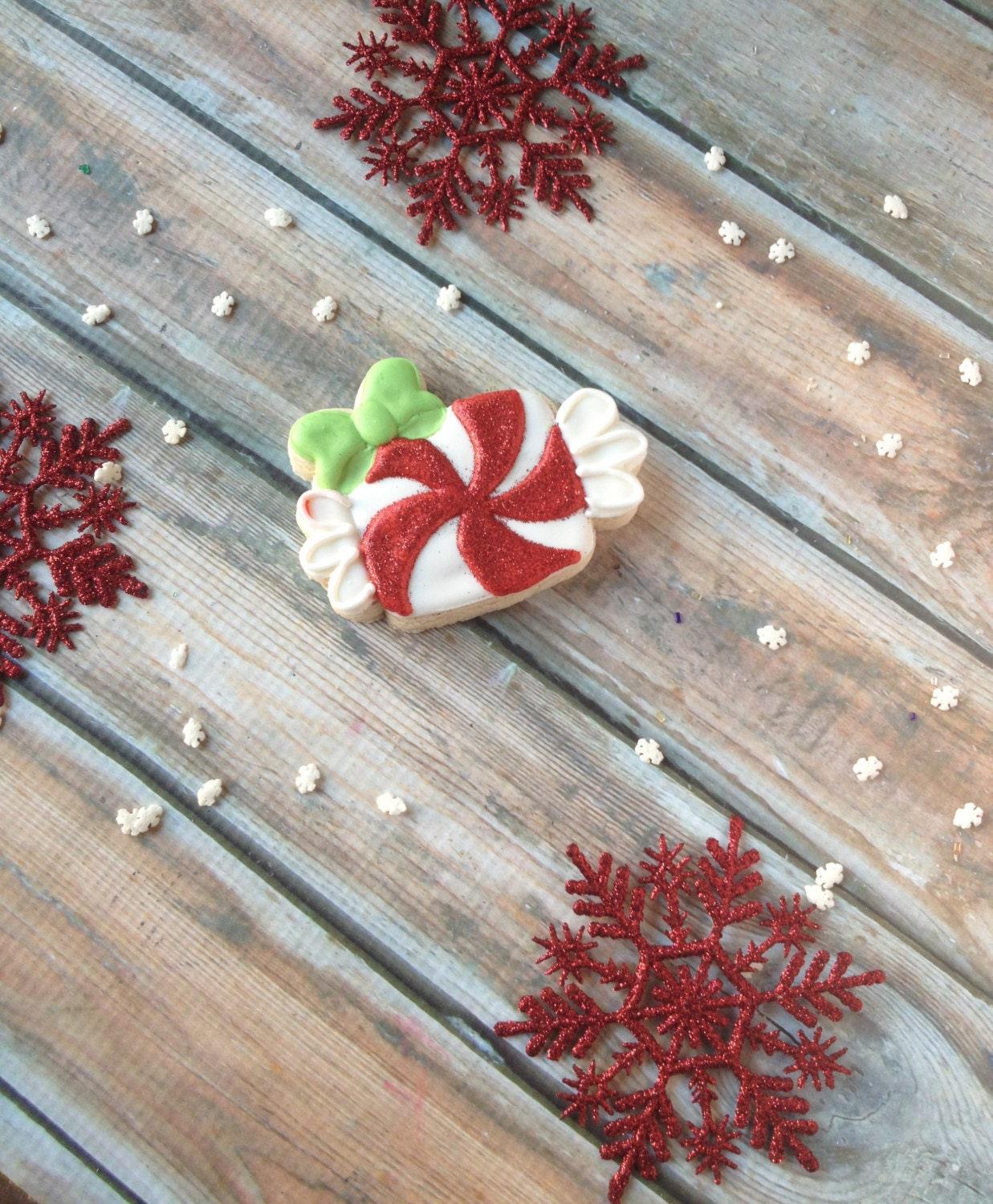 Wrapped Candy with Bow Cookie Cutter - Sweetleigh 